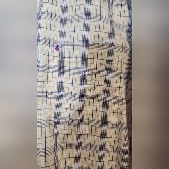 IZOD Mens Shirt Size L Purple Blue Plaid Button Down Cotton Classic Career‎ - Picture 3 of 8